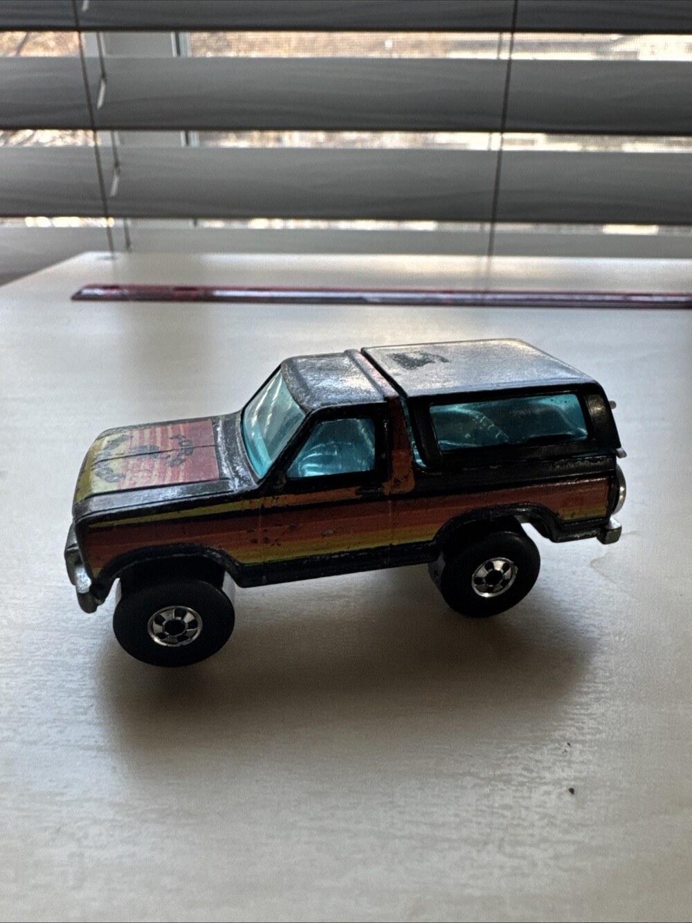 Vintage Hot Wheels Ford Bronco 4-Wheeler Blackwall W/ Motorcycle Hong Kong 1980